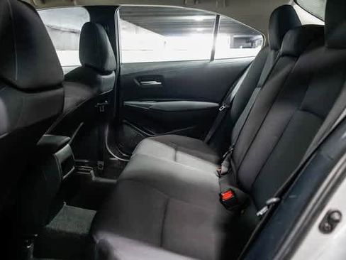 Certified 2021 Toyota Corolla LE image 18