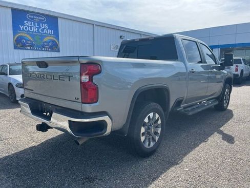 Used 2024 Chevrolet Silverado 2500 LT AWD/4WD image 4