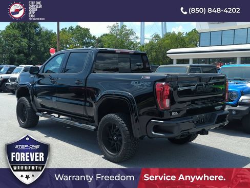 Used 2023 GMC Sierra 1500 Elevation w/ Preferred Package AWD/4WD image 4
