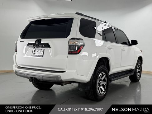 Used 2023 Toyota 4Runner TRD Off-Road Premium AWD/4WD image 6