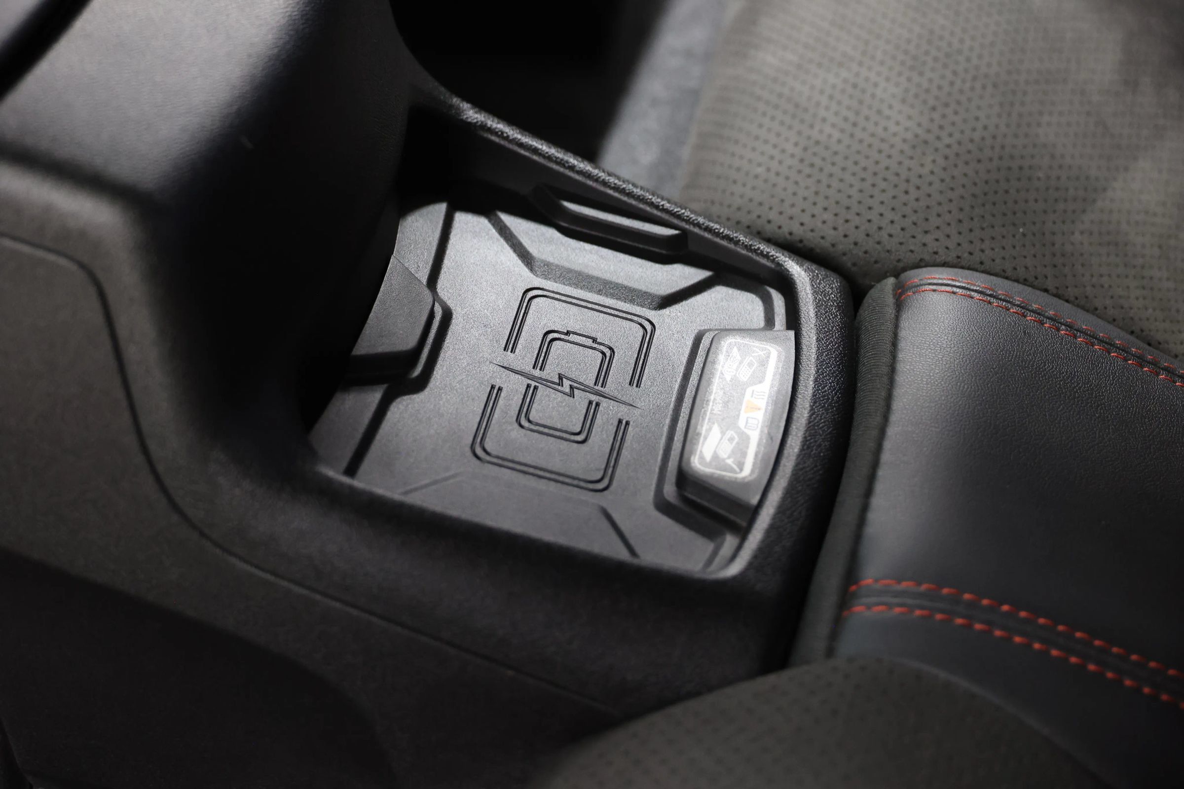 Used 2018 Chevrolet Camaro ZL1 RWD image 62
