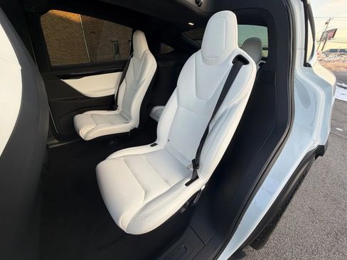 Used 2018 Tesla Model X 100D image 9