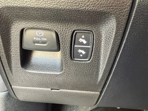 Used 2021 RAM 1500 Big Horn AWD/4WD image 20