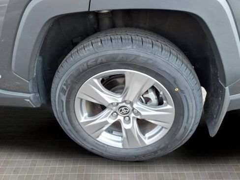 Used 2024 Toyota RAV4 LE AWD/4WD image 13