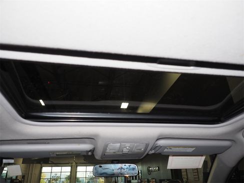 Used 2007 Toyota RAV4 Sport image 11
