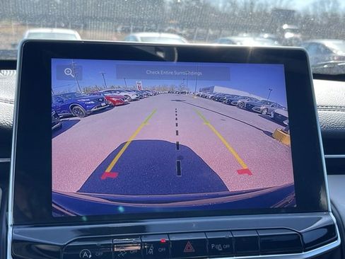 Used 2024 Jeep Compass Limited image 37