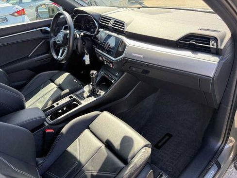 Used 2022 Audi Q3 2.0T Premium Plus image 11