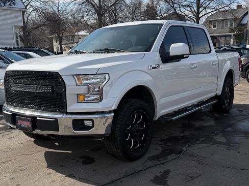 Used 2017 Ford F150 Lariat image 3
