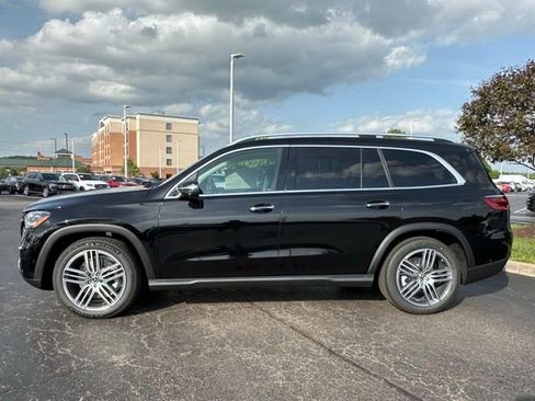 Certified 2025 Mercedes-Benz GLS 450 4MATIC image 8