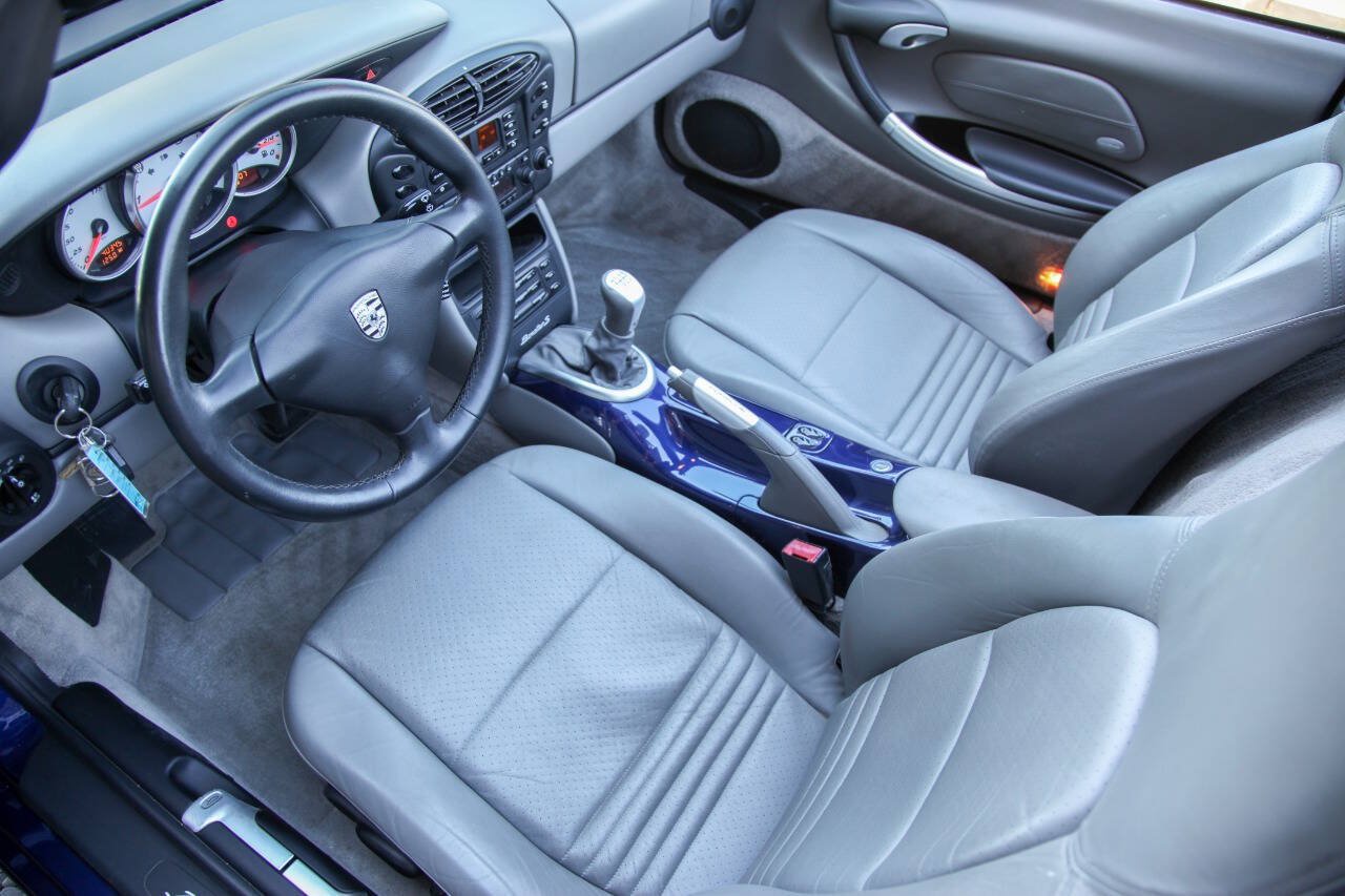 Used 2000 Porsche Boxster S RWD image 26