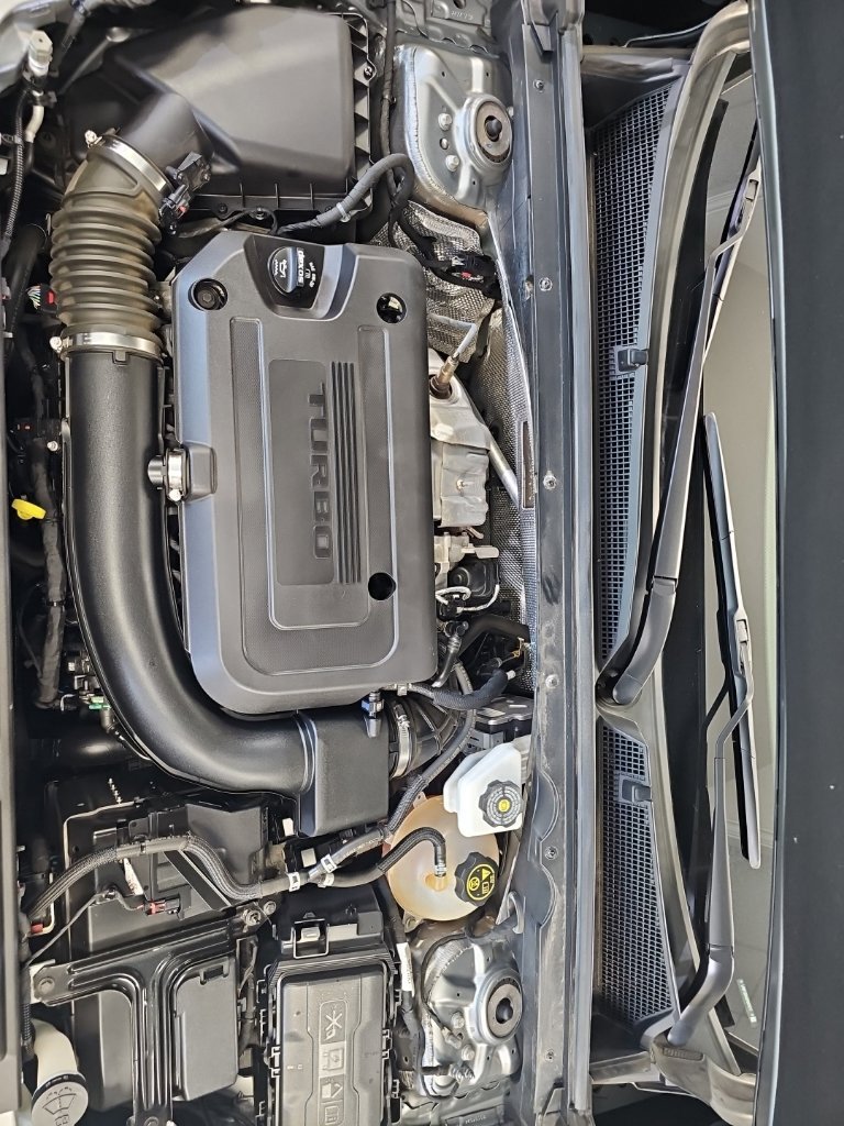 Used 2023 Buick Envision Avenir AWD/4WD image 30