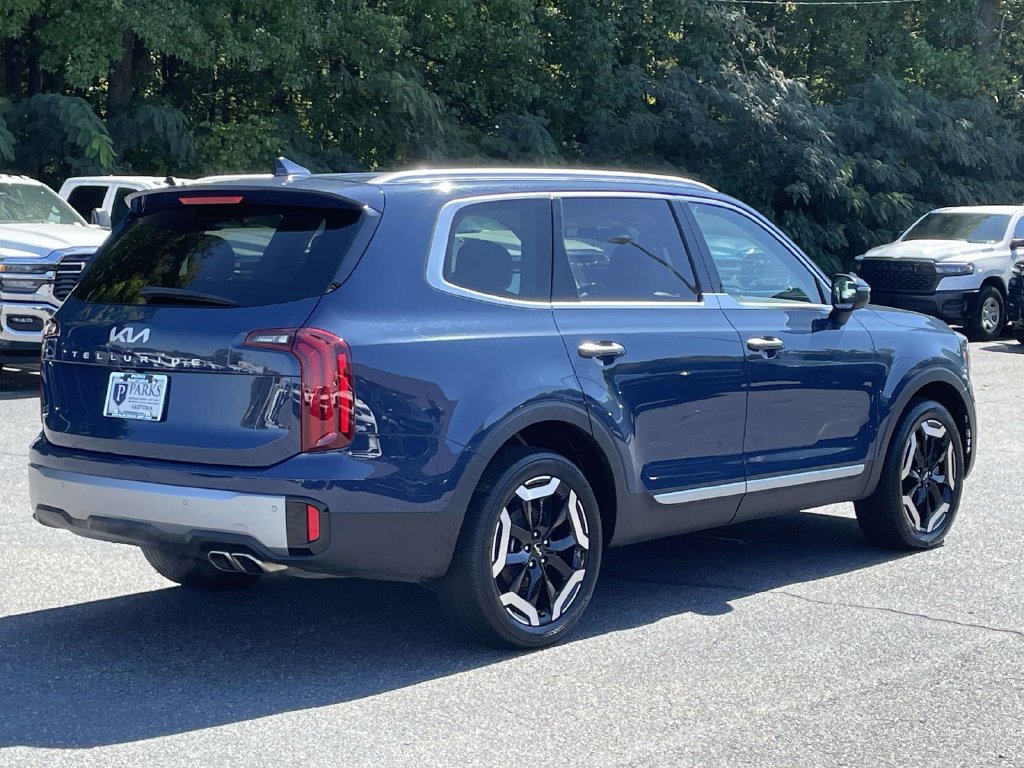 Used 2025 Kia Telluride S FWD image 8