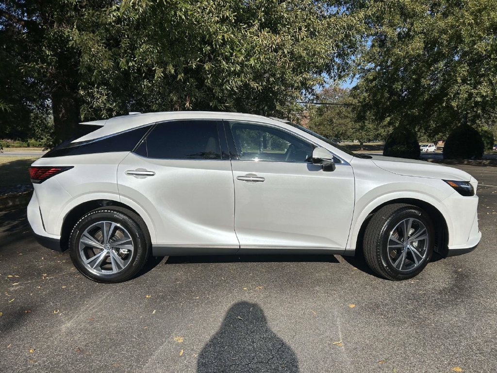 Used 2026 Lexus RX 350 Premium w/ Convenience Package FWD image 2
