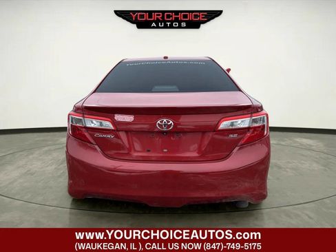 Used 2013 Toyota Camry SE FWD image 4