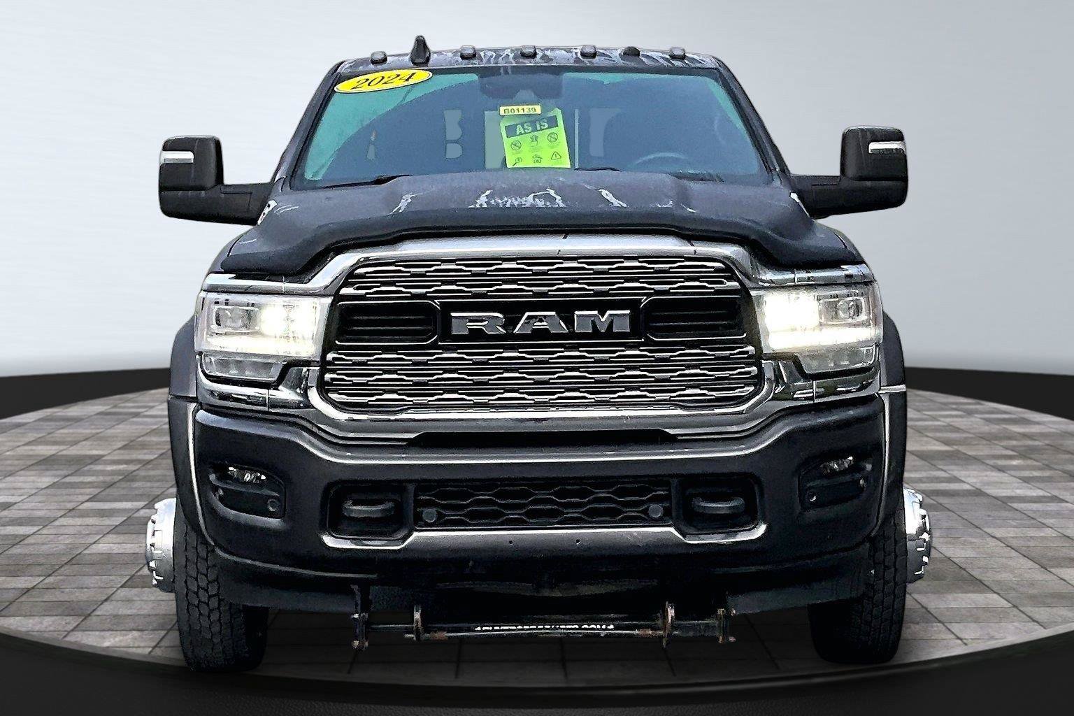 Used 2024 RAM 4500 4x4 Crew Cab DRW image 2