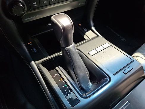 Used 2023 Lexus GX 460 w/ Black Line Special Edition AWD/4WD image 15