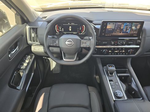 New 2026 Nissan Pathfinder SL AWD/4WD image 14