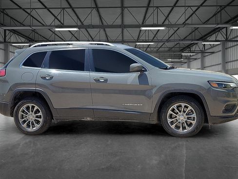 Used 2020 Jeep Cherokee Latitude Plus FWD image 5