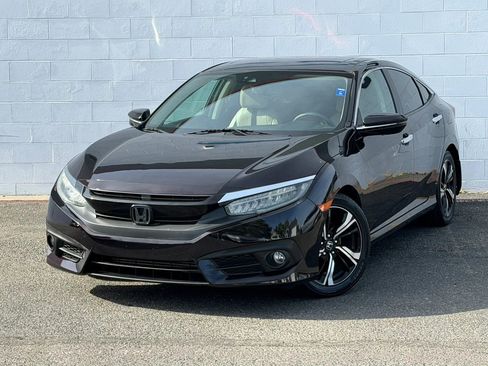 Used 2016 Honda Civic Touring image 1