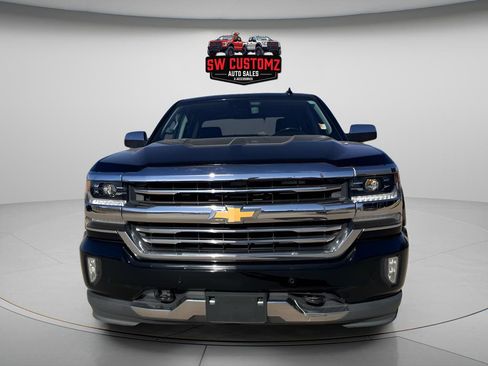 Used 2018 Chevrolet Silverado 1500 High Country image 2