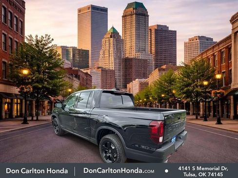 New 2026 Honda Ridgeline Black Edition image 8