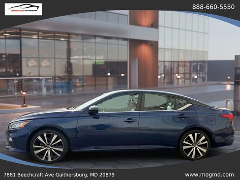Used 2021 Nissan Altima 2.5 SR image 9