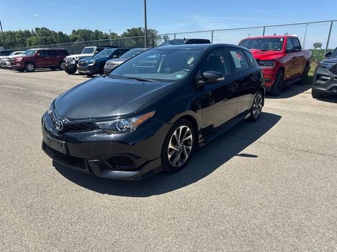 Used 2017 Toyota Corolla iM w/ All-Weather Mat Package FWD image 2