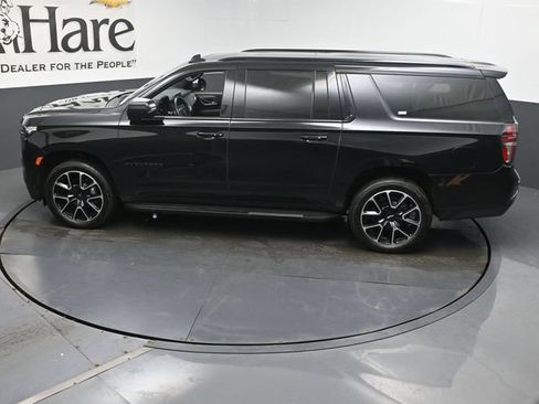 Used 2022 Chevrolet Suburban RST w/ Luxury Package AWD/4WD image 46