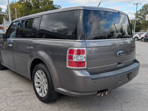 Used 2010 Ford Flex SEL image 5