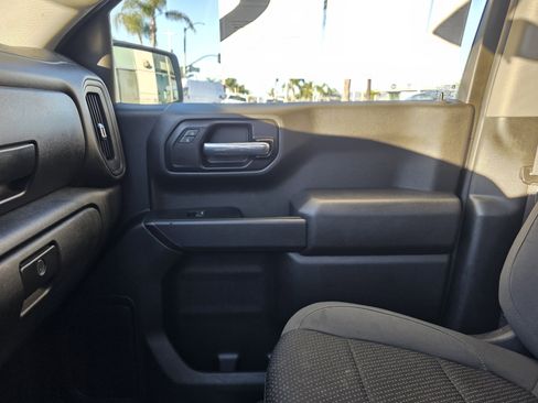 Used 2021 Chevrolet Silverado 1500 Custom Trail Boss image 12