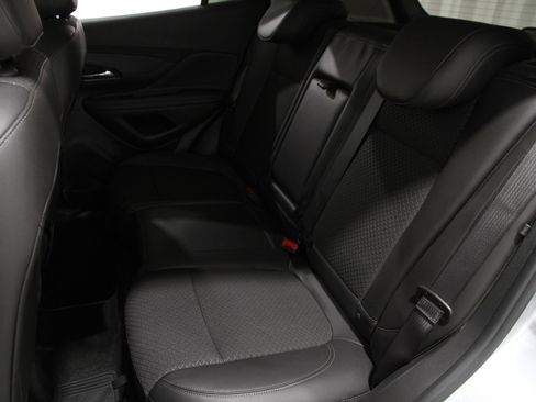 Certified 2022 Buick Encore Preferred w/ Safety Package image 16