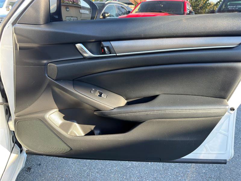 Used 2018 Honda Accord LX image 23