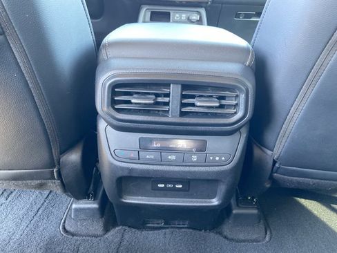 Used 2024 Honda Pilot EX-L image 50