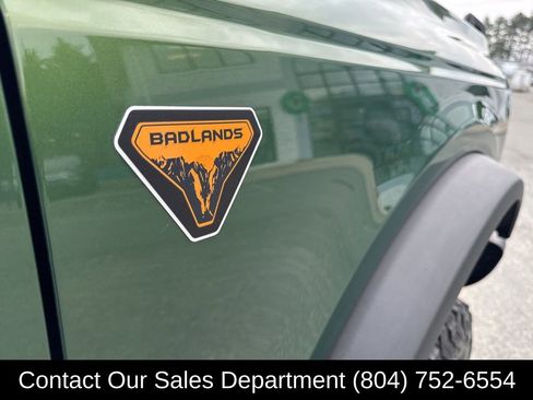 Used 2022 Ford Bronco Badlands image 17