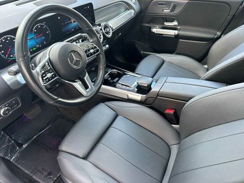 Certified 2023 Mercedes-Benz EQB 300 4MATIC image 11
