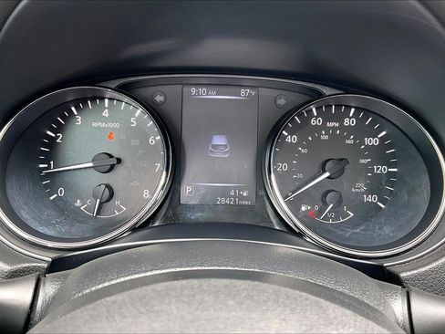 Used 2017 Nissan Rogue Sport SV FWD image 21