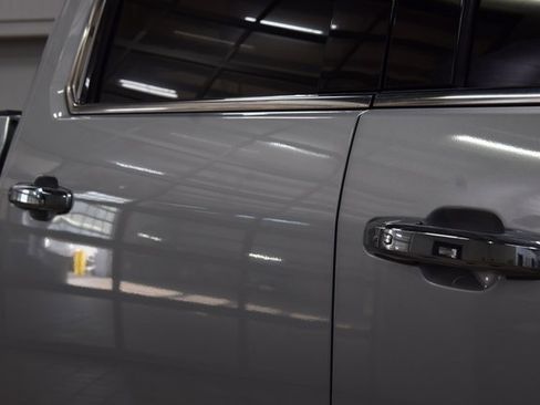 Used 2023 GMC Sierra 2500 Denali w/ Denali Ultimate Package image 21