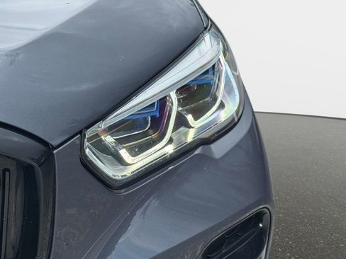 Used 2022 BMW X5 xDrive40i w/ M Sport Package AWD/4WD image 10
