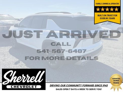 Used 2025 Chevrolet Traverse Z71 w/ Driver Confidence Package AWD/4WD image 3