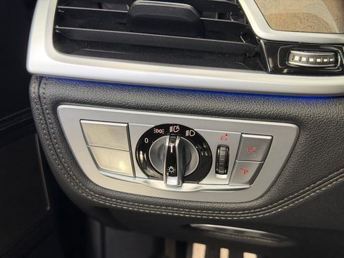 Used 2020 BMW 750i xDrive w/ Executive Package image 18