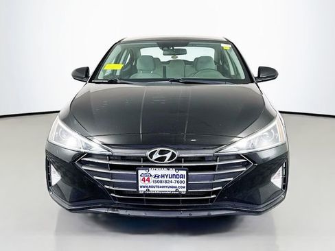Used 2020 Hyundai Elantra SE FWD image 2