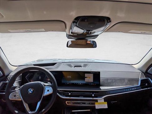 New 2026 BMW X7 xDrive40i AWD/4WD image 15