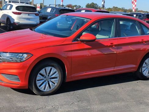 Used 2019 Volkswagen Jetta S w/ Driver Assistance Package image 4