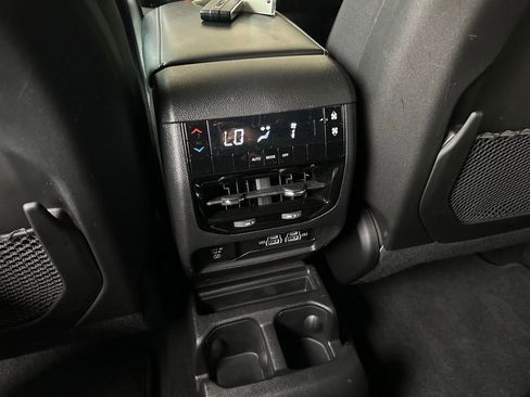 Used 2025 Jeep Grand Cherokee L Altitude RWD image 22