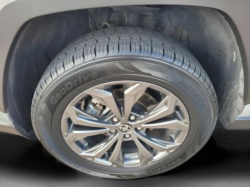 Certified 2023 Toyota RAV4 XLE Premium image 21