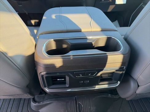 New 2026 GMC Sierra 2500 SLT w/ SLT Premium Package image 13