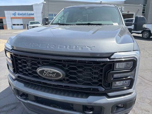 Used 2025 Ford F350 Lariat w/ Black Appearance Package AWD/4WD image 14
