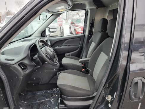 Used 2019 RAM ProMaster City Tradesman image 2