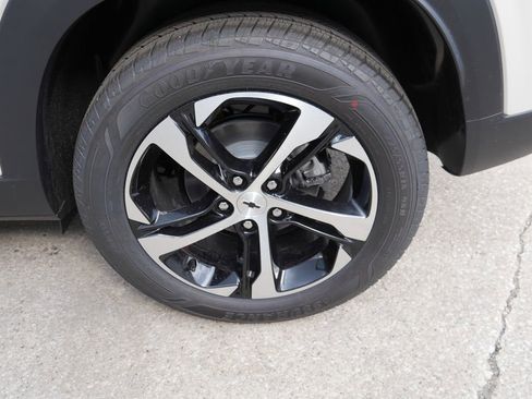 New 2026 Chevrolet Trax RS w/ Driver Confidence Package FWD image 30
