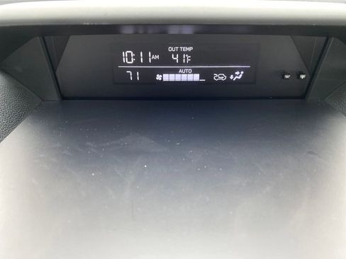 Certified 2023 Subaru Crosstrek 2.0i image 39